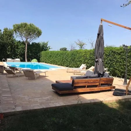 Belvilla By Oyo Due Pini Cavallino Montecosaro (Marche)