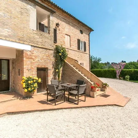 Дом отдыха Belvilla By Oyo Due Pini Cavallino Montecosaro (Marche)